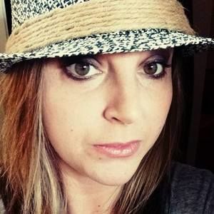 Meet your Posher, Latisha